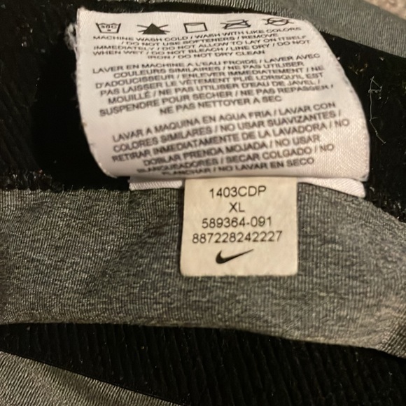 Black & gray Nike pro shorts - Picture 4 of 5